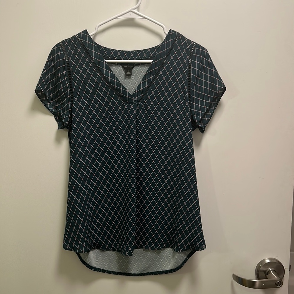 Top- teal in color, design is diamond shaped with pink dots, fits like an xs/s